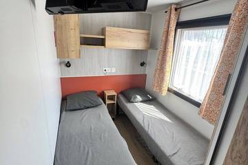 Camping pour 8 Personnes dans Canet-en-Roussillon, Région de Perpignan, Photo 1