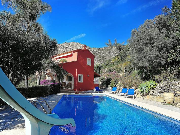 Ferienhaus für 6 Personen, mit Garten in Nova Xabia