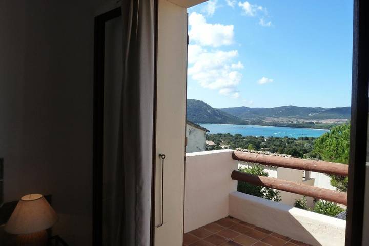 Location de vacances pour 2 personnes, avec jardin dans Golfe De Santa Giulia - 3