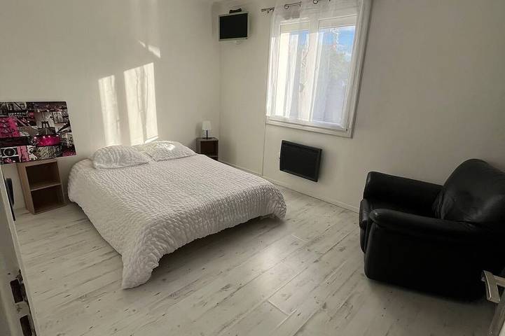 Location de vacances pour 11 personnes, avec terrasse et jardin à Saint-Bonnet-de-Mure - 4