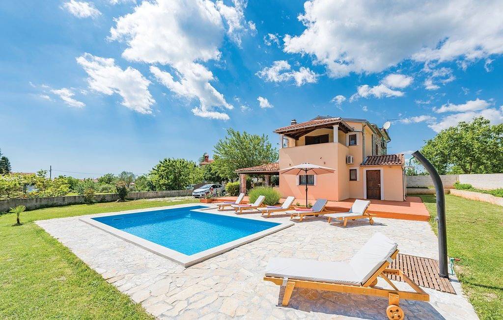 Villa Roža by Villas Guide in Svetvinčenat, Zentralistrien
