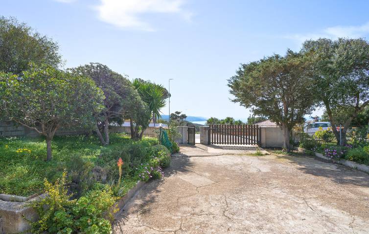 Acogedor apartamento junto a la playa con aire acondicionado, aparcamiento, terraza y WiFi in Torre dei Corsari, Arbus (Municipio)