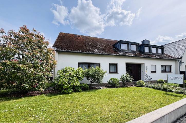 Pension für 3 Personen, mit Balkon und Terrasse in Mehring
