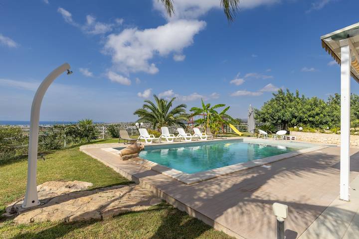 Villa 'Marigù Con Spa E Piscina' con vistas al mar, Wi-Fi y aire acondicionado in Scicli, Provincia de Ragusa