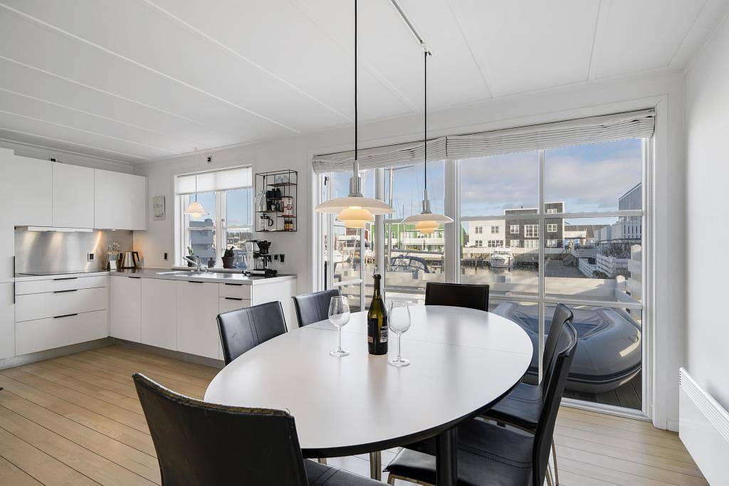Tysk Schönes Ferienhaus bei Øer Maritime Ferieby für 6 Personen – Zugang zu Aktivitäten gegen Gebühr in Øerne, Ebeltoft