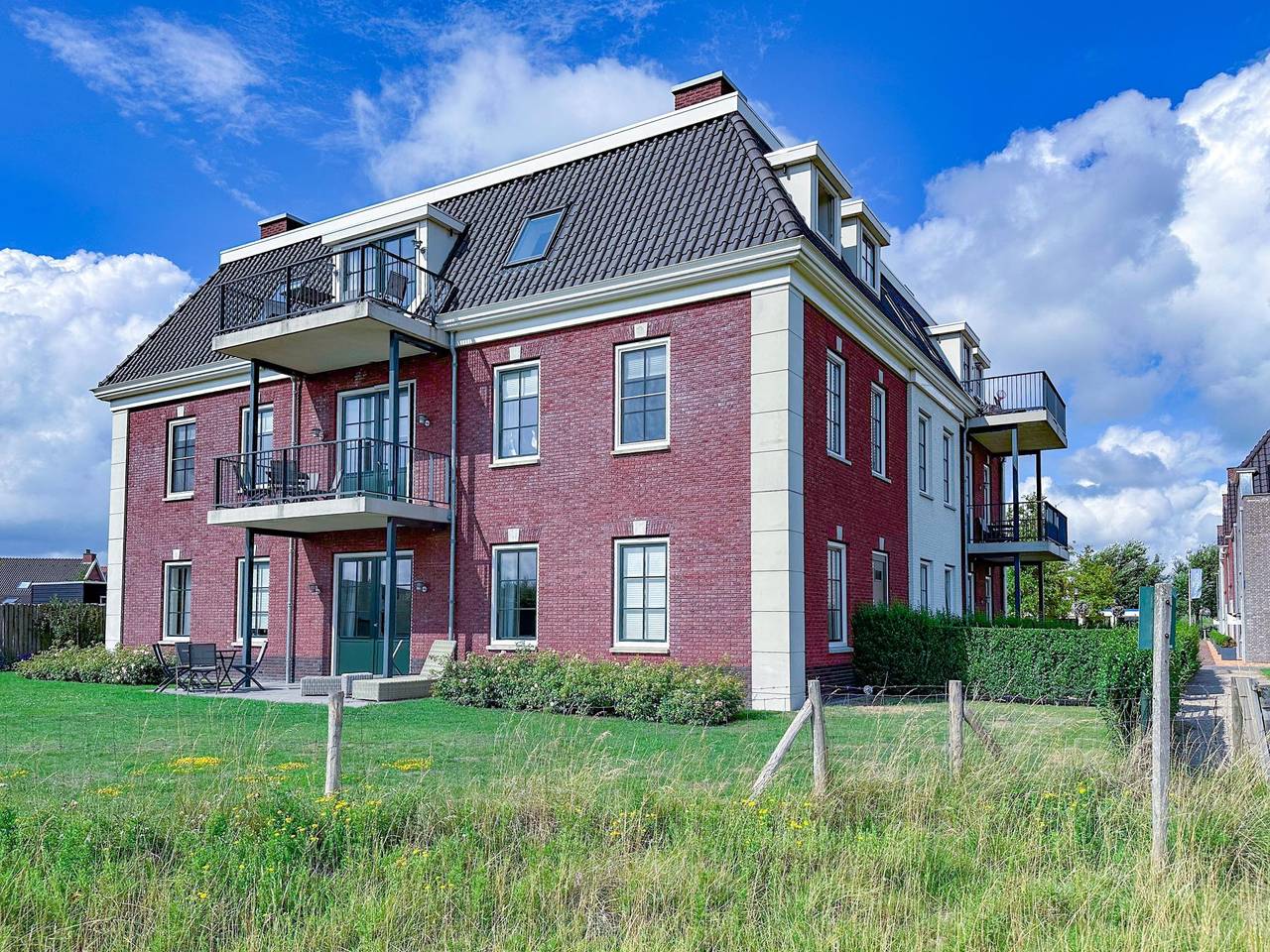 Appartement entier, Maison de luxe avec jardin et plage à proximité in Colijnsplaat, Côte de Zeeland