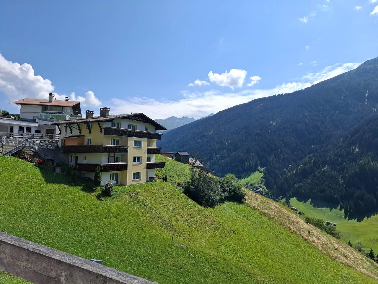 Ganze Wohnung, Gemütliche Wohnung mit schöner Aussicht in Kappl, Verwall