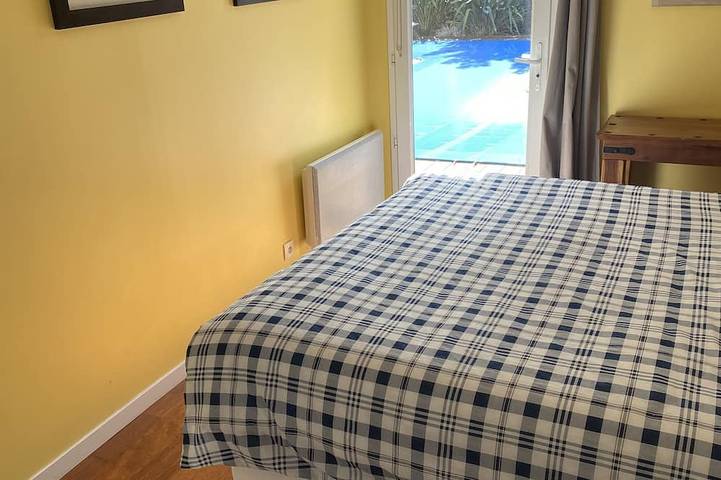 Location de vacances pour 10 personnes, avec terrasse et jardin à Vensac - 3