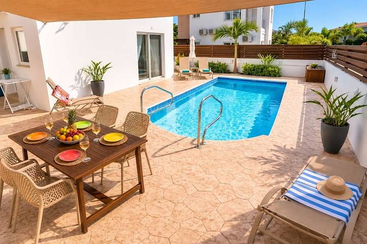 Villa per 4 persone, con balcone e piscina - 1