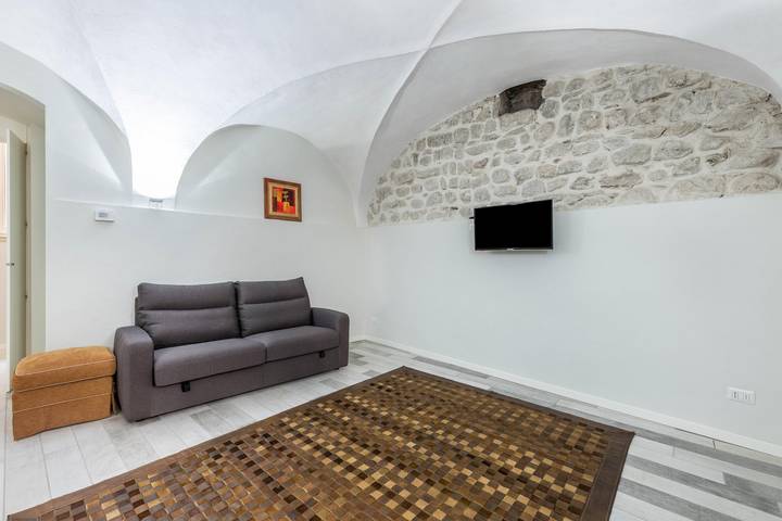 Entire studio, Il Golfo Apartments Duplex Mono in Maderno, Toscolano-Maderno