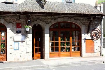 Hôtel pour 2 personnes, avec terrasse à Entraygues-sur-Truyère