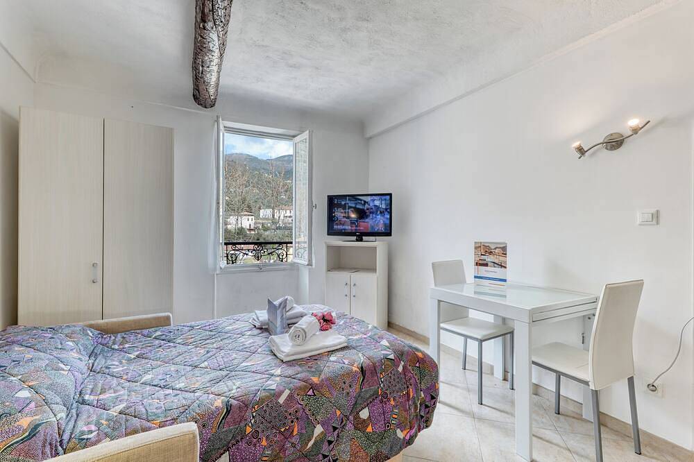 Entire apartment, Lovely Studio In Mountain Village, Breil-sur-Roya, France in Breil-sur-Roya, Nice region