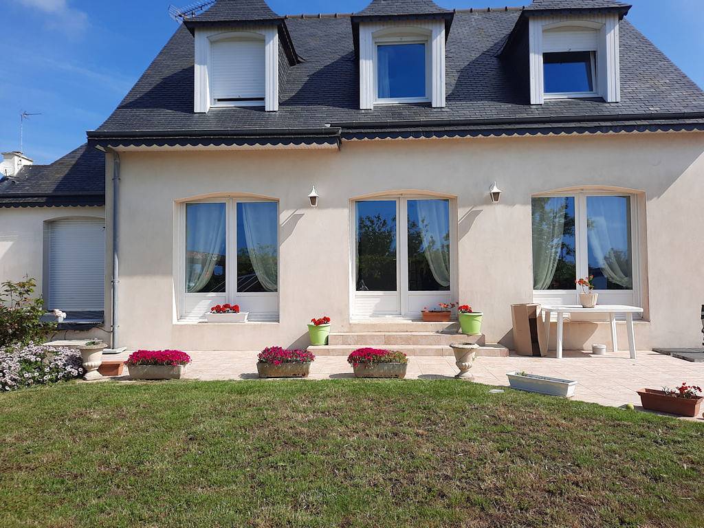 Maison bord de mer avec jardin, à 2 pas de plages in Étables-sur-Mer, Côte de Goëlo