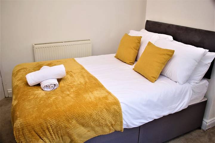 Maison Spacieuse De 5 Chambres En Centre-Ville À Aylesbury in Aylesbury, Buckinghamshire
