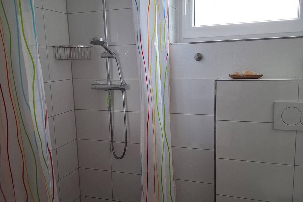 Ganze Wohnung, Mitten im Weinland - Ihr eigenes Refugium in Oberotterbach, Südliche Weinstraße