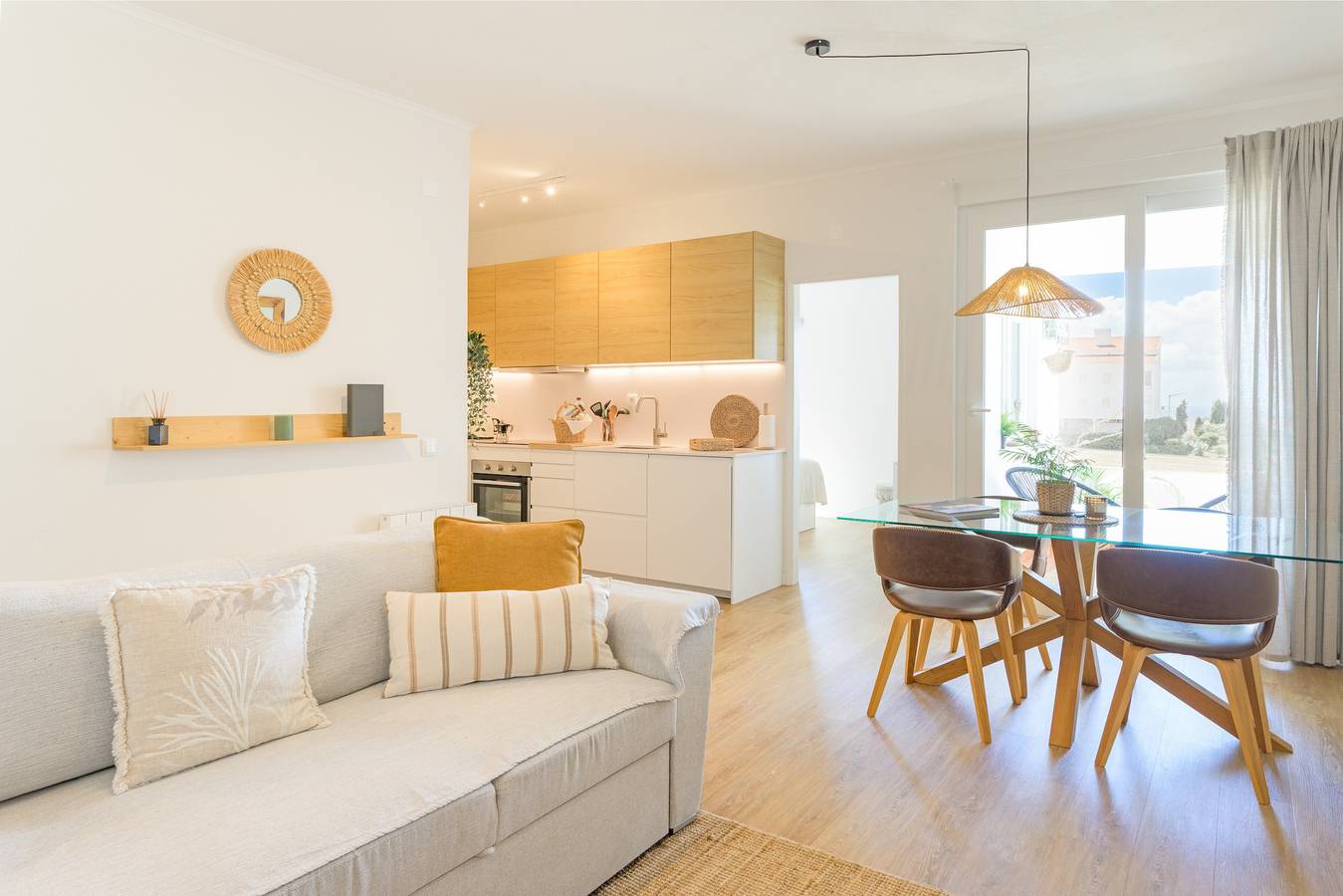 Apartamento inteiro, Apartamento 'Bela Vista_Cozy Apt with Sea View' com vista para o mar, terraço partilhado e Wi-Fi in Arrifana, Aljezur