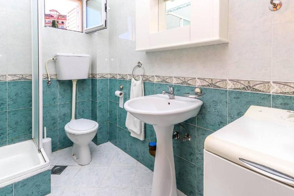 Entire apartment, Relaxing Apt on Budva Coastline - 1 Bedroom Apt in Budva, Opština Budva