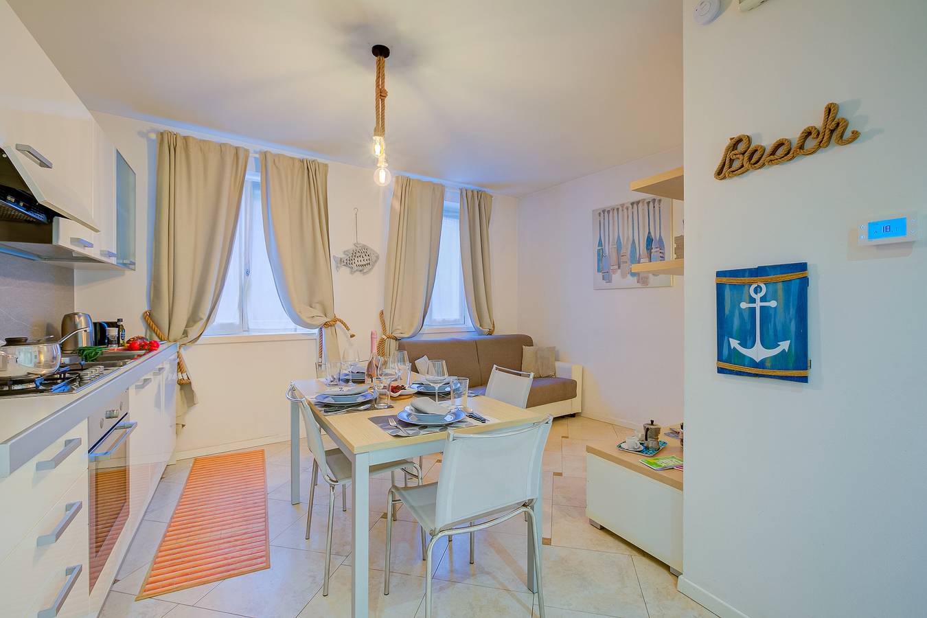 Appartamento intero, Heart Of Riva - 100m From The Lake in Riva del Garda, Prealpi Gardesane