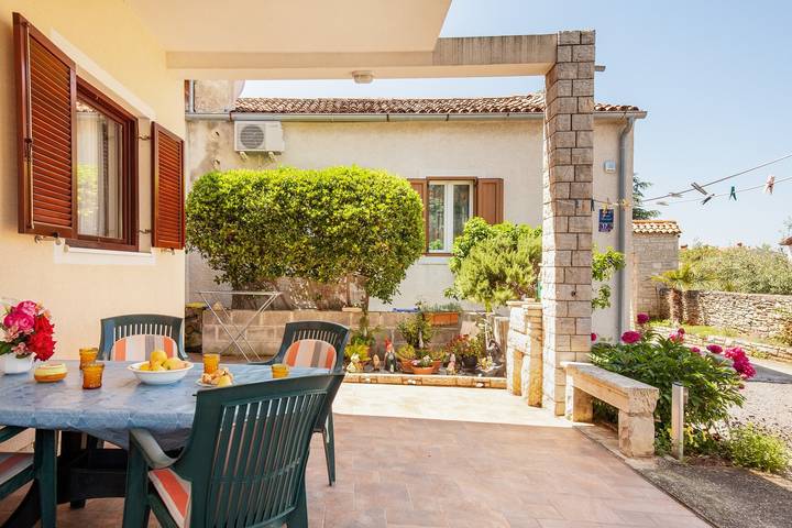 Ferienwohnung für 4 Personen, mit Balkon/Terrasse, mit Haustier in Medulin