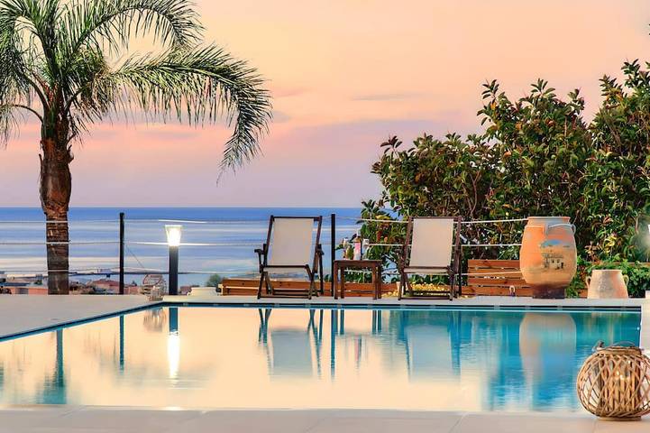 Location de vacances pour 17 personnes, avec jardin dans Georgioupoli