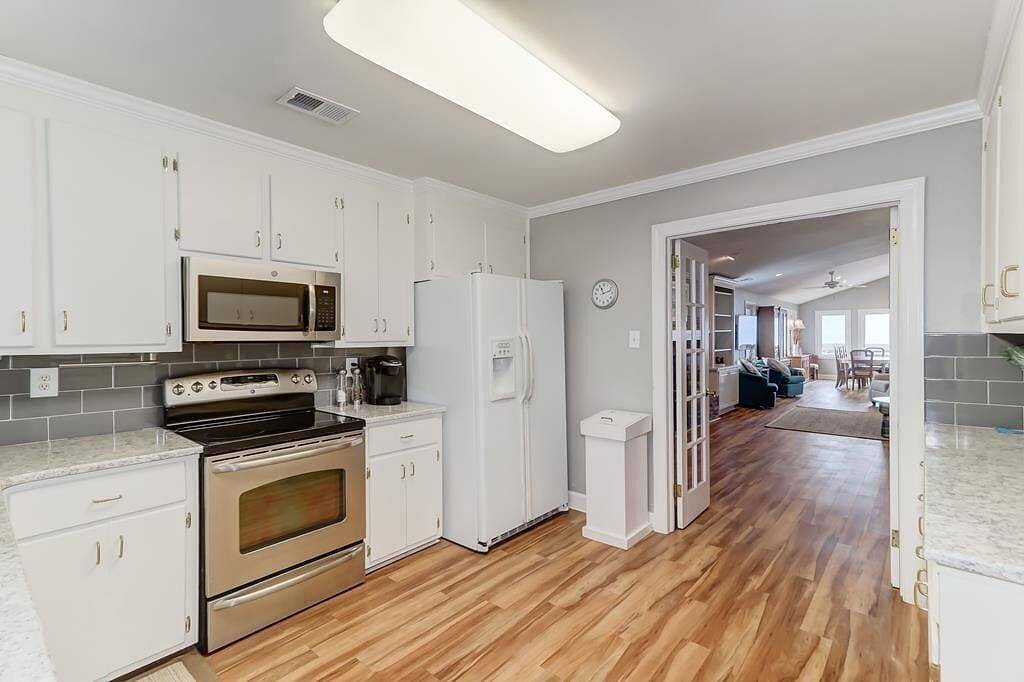 Costa La Vista! Oceanfront Home with In-law Suite - Free $250 Beach Gear Credit in Folly Beach, Charleston County