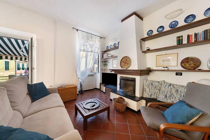 Appartamento intero, Appartamento 'Marcone' con vista mare, terrazza privata e Wi-Fi in Bagni Jolanda, Moneglia