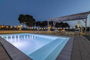 Chambre d’hôte pour 2 personnes, avec piscine et jardin ainsi que vue et terrasse à Lecce