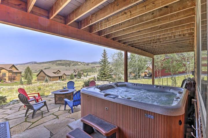 Location de vacances pour 12 personnes, avec balcon ainsi que piscine et jacuzzi à Granby - 2