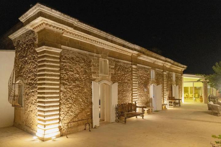 Casa vacanza per 3 persone, con Terrazza e Giardino nonché Piscina e Panorama a Montescaglioso