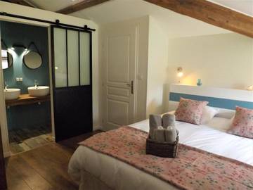 Chambre d’hôte pour 4 personnes, avec jardin ainsi que vue et piscine à Parentis-en-Born