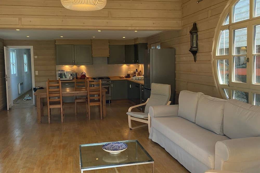 Maison Flottante en Pleine Nature à 35 mn de Paris in Vigneux-sur-Seine, Essonne