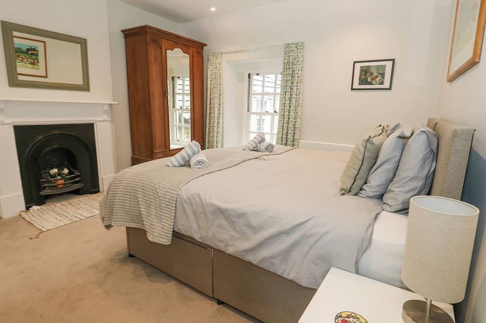 Bobbin Cottage, pet friendly, character holiday cottage in Swanage in Dorset