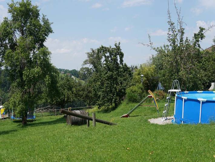 Ganze Ferienwohnung, Ringerhof - Ferienwohnung 3, 40 qm Dachgeschoss, Wohn- und Schlafraum kombiniert in Ulperting, Bad Endorf