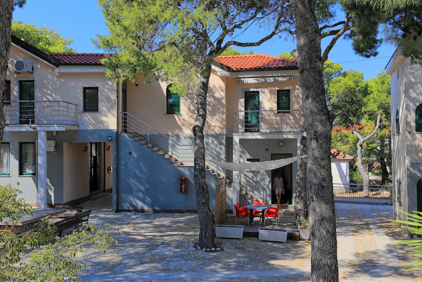 Ganze Wohnung, Two bedroom apartment with terrace and sea view Rogoznica A-3266-a in Rogoznica, Šibenik-Knin