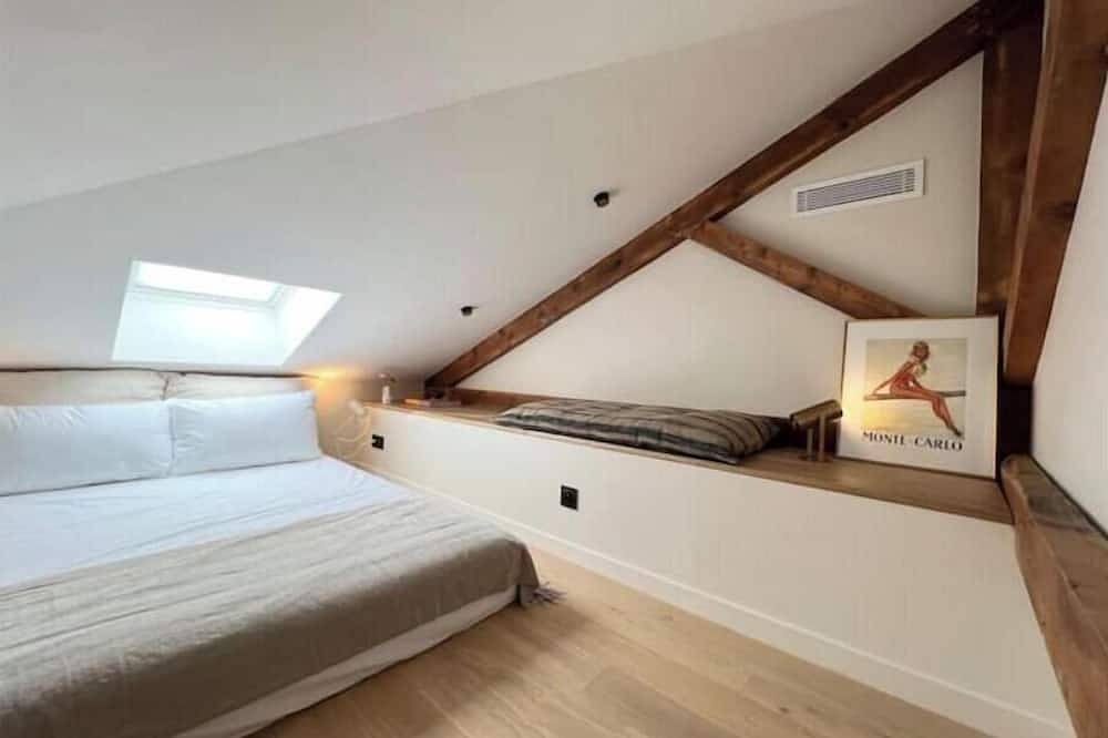 Nouvelle Villa Contemporaine ! Climatisation et vue sur la mer ! in Villefranche-sur-Mer, Nice region