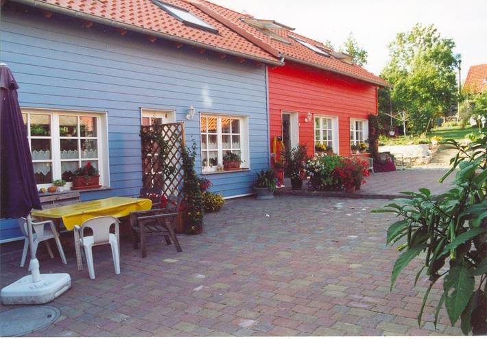 Ganze Ferienwohnung, Ferienwohnung "Bisschen Bunt" bei Mühlhausen - Ferienwohnung I, 50 qm, Terrasse, 1 Schlafzimmer, max. 2 Personen in Unstruttal, Unstrut-Hainich-Kreis