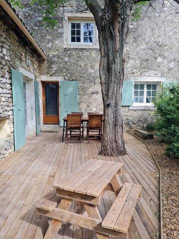 Gîte pour 10 personnes, avec jardin à Réauville