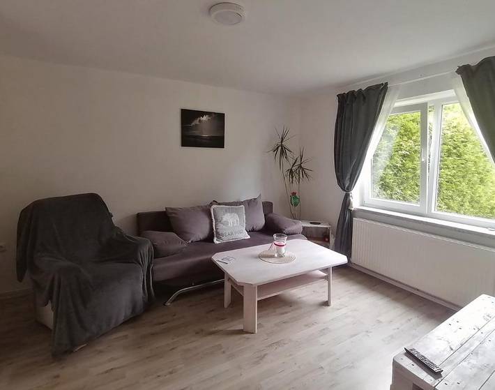 Ferienwohnung für 3 Personen, mit Balkon und Terrasse sowie Garten und Ausblick