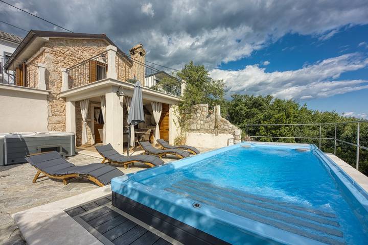 Villa für 6 Personen, mit Pool und Garten sowie Meerblick in Kvarner Bucht - 2