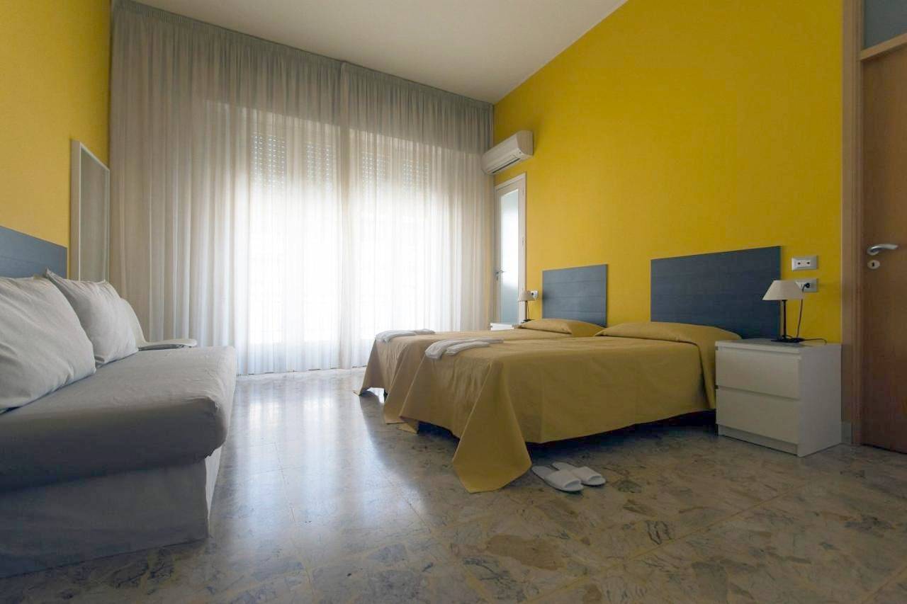 Quadruple Room with Private Bathroom in Vittoria, Province de Ragusa