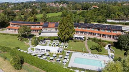 Hôtel pour 3 personnes, avec piscine et sauna ainsi que jacuzzi et jardin à Varèse