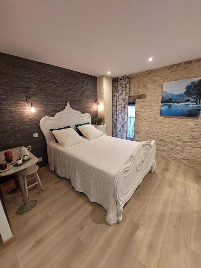 Hôtel pour 2 personnes, avec Terrasse à Bruniquel