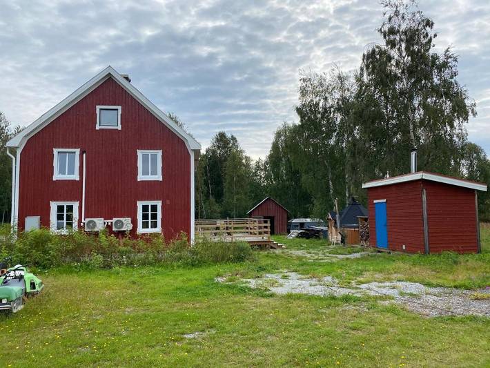 Ferienhaus für 12 Personen, mit Sauna und Terrasse sowie Ausblick und Pool - 1