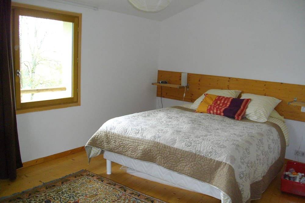 Maison chaleureuse au calme .Idéale pour  randonner vers les hauts plateaux . in Job, Région d'Ambert