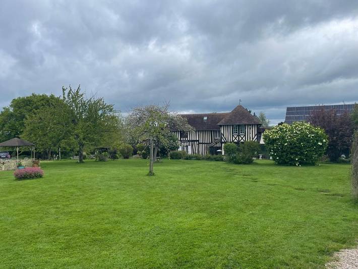 Gîte pour 2 personnes, avec terrasse, animaux acceptés à Victot-Pontfol