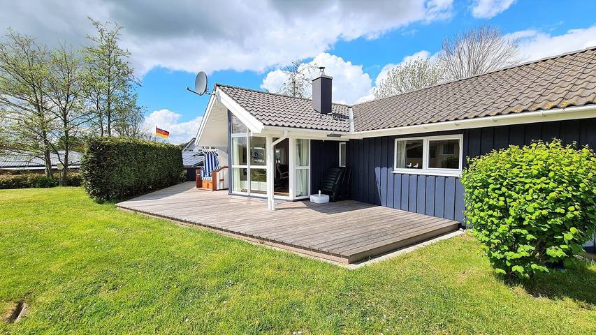 Ferienhaus für 6 Personen, mit Whirlpool und Terrasse sowie Garten und Sauna in Schönhagen - 3