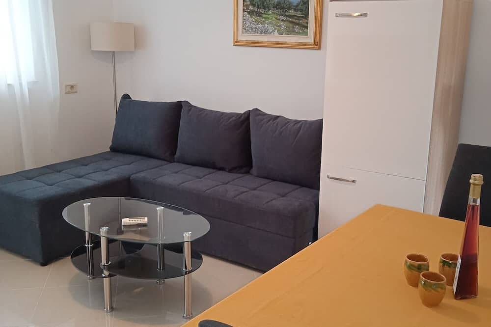 Appartamento intero, Appartamento di una stanza con balcone e vista mare Vallon - Valun, Cherso - Cres (A-386-b) in Valun, Cherso