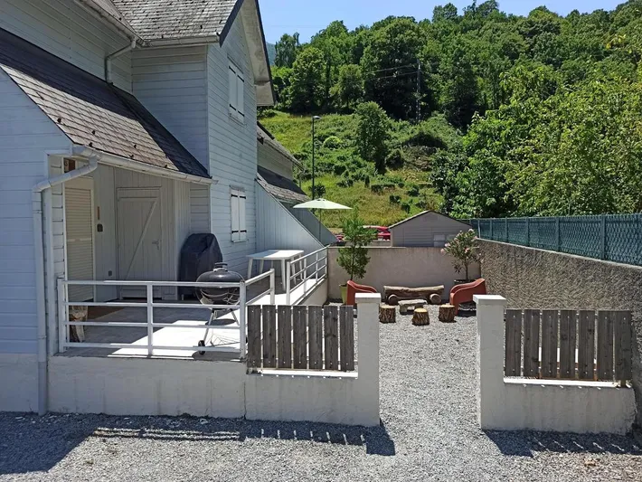 Casa rural para 10 personas, con jardín y terraza - 1