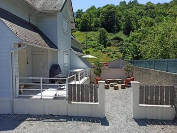 Gîte pour 10 personnes, avec terrasse et jardin à Laruns
