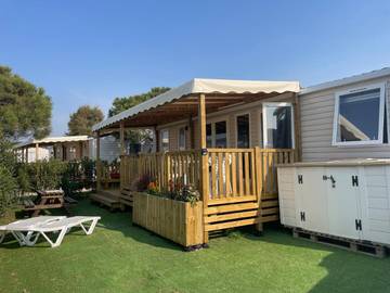 Camping für 8 Personen, mit Kinderpool und Garten sowie Ausblick und Pool, kinderfreundlich in Canet-en-Roussillon